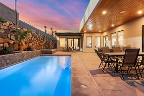 Slice Of Heaven 6 Bedroom Home