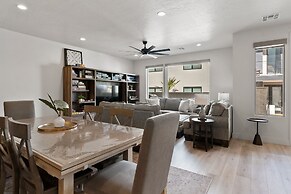 Lula Inez Game Paradise 4 Bedroom Townhouse