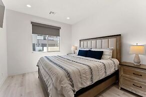 Lula Inez Game Paradise 4 Bedroom Townhouse