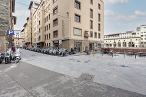 Studio Suite With Elevator Near the Old Bridge