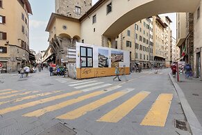 Studio Suite With Elevator Near the Old Bridge