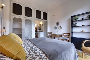 Studio Suite With Elevator Near the Old Bridge