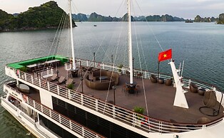 Halong Diamond Cruises