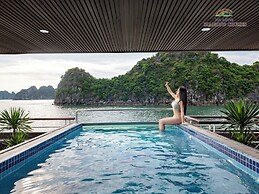 Halong Diamond Cruises