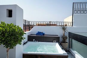 Maison Solaneos