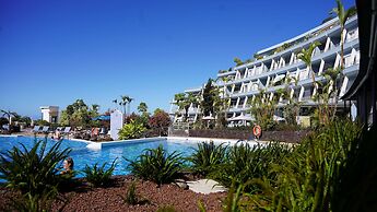 Coral La Quinta Park Suites