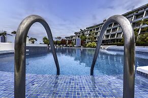 Coral La Quinta Park Suites