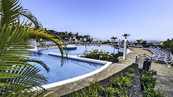 Coral La Quinta Park Suites