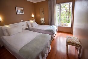 Coral La Quinta Park Suites