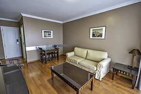 Coral La Quinta Park Suites