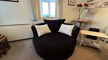 Welcoming 2 Bed Charming Self Catering Cottage