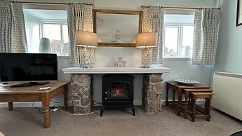 Welcoming 2 Bed Charming Self Catering Cottage