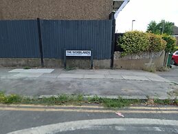 Charming 2-bed Apartment in London