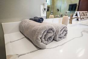 The Vibe 3bd X 4b I Downtown l Med Center I NRG Stad l Free Parking