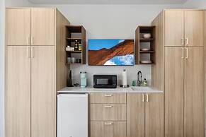 4Square Complex (92961672)