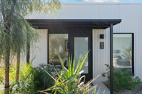 4Square Complex (92961672)