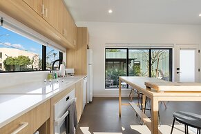 4Square Complex (92961672)