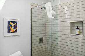 4Square Complex (92961672)