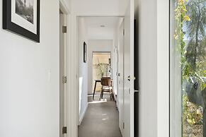 4Square Complex (92961672)