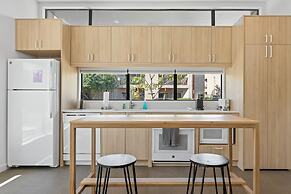 4Square Complex (92961672)