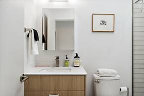 4Square Complex (92961672)