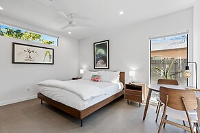 4Square Complex (92961672)