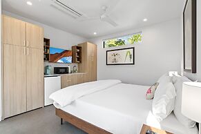 4Square Complex (92961672)