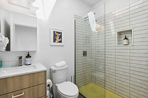 4Square Complex (92961672)