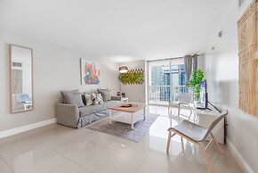 Wonderful 3BR Condo at Brickell