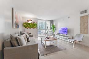 Wonderful 3BR Condo at Brickell