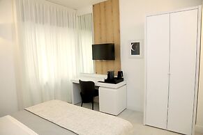 Lo Studio di viale Lo Re Camere & Caffè