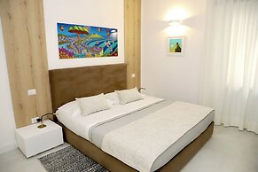 Lo Studio di viale Lo Re Camere & Caffè