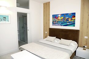 Lo Studio di viale Lo Re Camere & Caffè