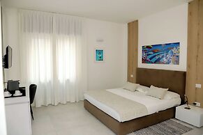 Lo Studio di viale Lo Re Camere & Caffè