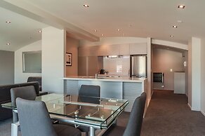 70 Tory Apartment Hotel