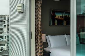 70 Tory Apartment Hotel