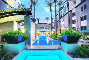 1 BR Loft Views King Beds Shop Dine 4053