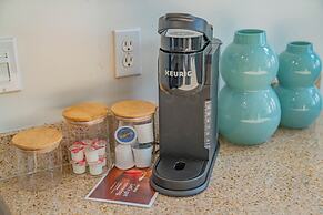 1 BR Loft Views King Beds Shop Dine 4053