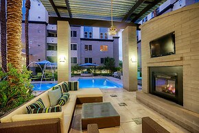 1 BR Loft Views King Beds Shop Dine 4053