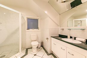 The Kingfisher House - Oneroa