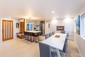 The Kingfisher House - Oneroa