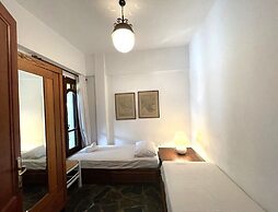 Spacious Maisonette on the 