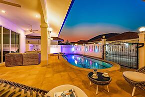 Private 4 Bedroom Pool Villa - NG411