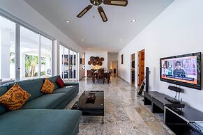 Private 4 Bedroom Pool Villa - NG411