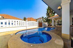 Private 4 Bedroom Pool Villa - NG411