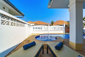 Private 4 Bedroom Pool Villa - NG411