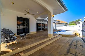 Private 4 Bedroom Pool Villa - NG411