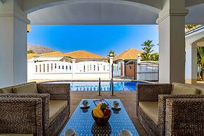 Private 4 Bedroom Pool Villa - NG411