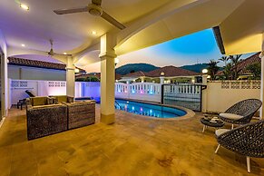 Private 4 Bedroom Pool Villa - NG411