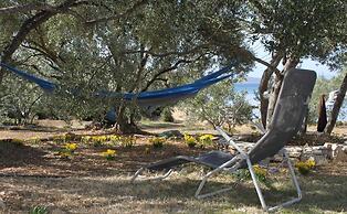 Peaceful 2-bedroom Robinson House Orca